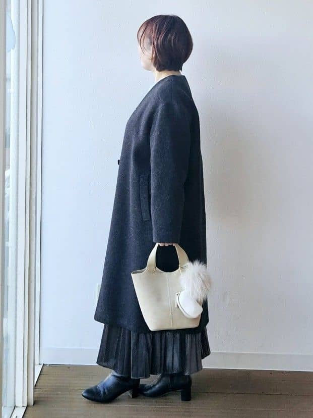 やじまさんの「UNTITLED｜【軽量／ウール混】ライトフォルム ロングコート」を使ったコーディネート