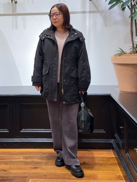 Asamiさんの「DRESSTERIOR｜アルパカブレンドVネックニット」を使ったコーディネート