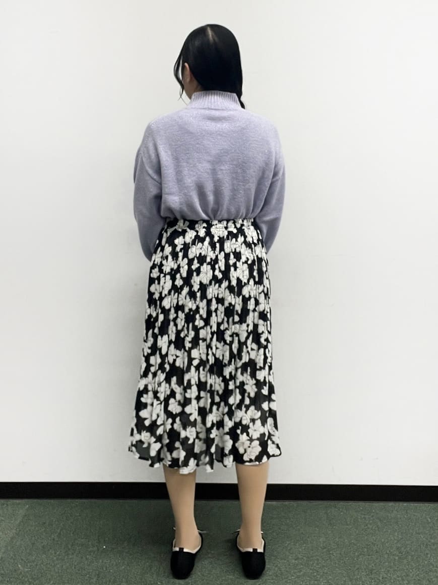 Hitomiさんの「index｜選べる2丈 ハイネックカラーミックスラメニット【洗濯機OK】」を使ったコーディネート
