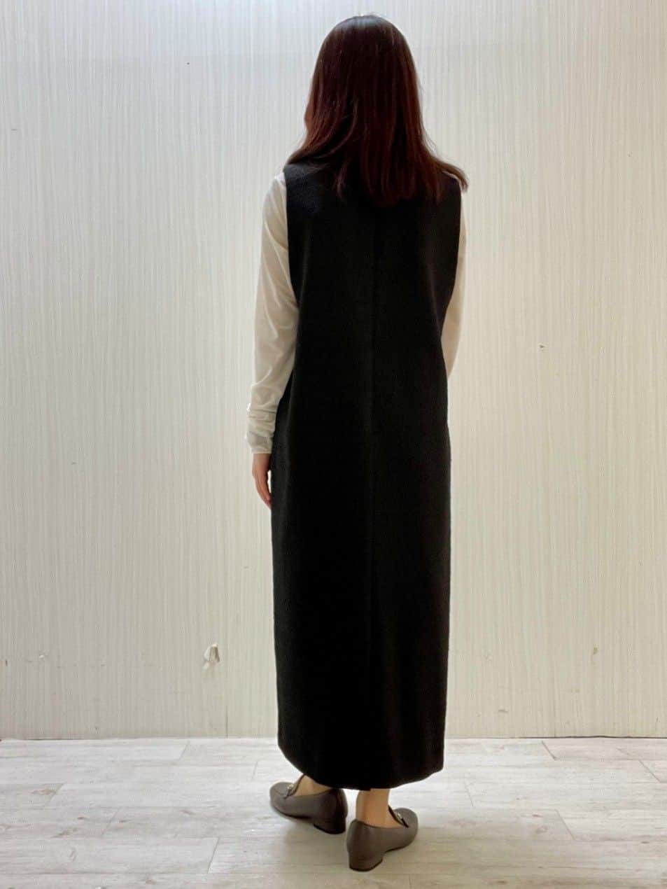 Mさんの「UNTITLED｜【ハイネック/レイヤード/重ね着におすすめ】トリコットベロア シアーインナー」を使ったコーディネート