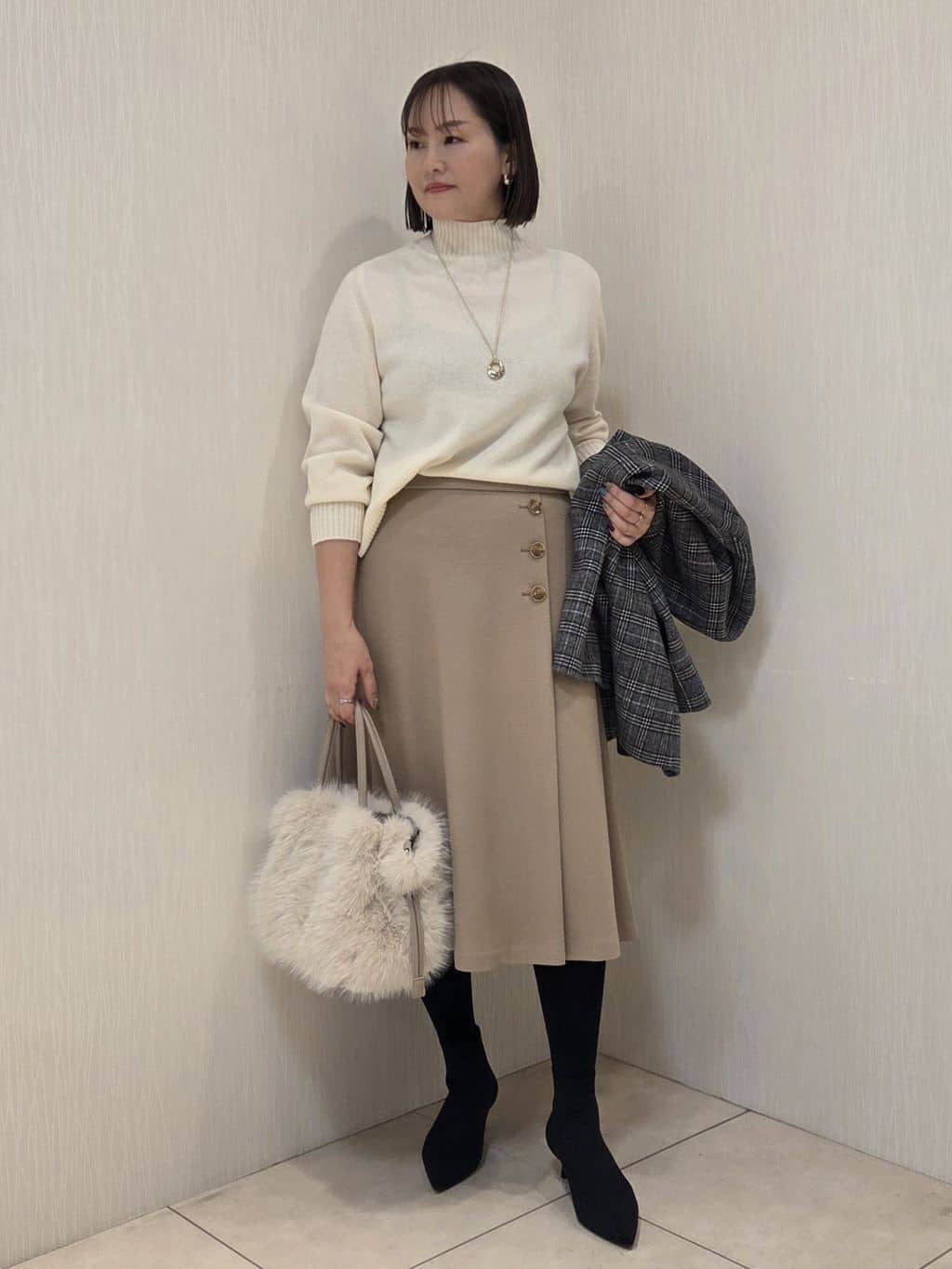 naokoさんの「UNTITLED｜【ミディ丈/軽やか】セミラグランリバー コート」を使ったコーディネート