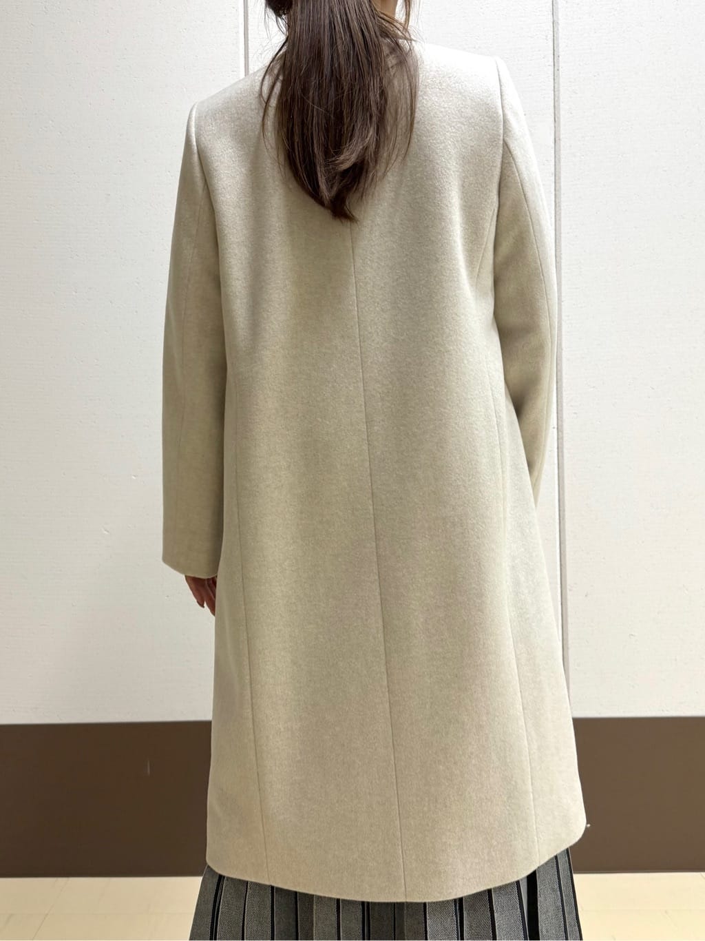 mamiさんの「INDIVI｜【洗える／チュニック丈／カシミヤ混】スリットデザインVネックニット」を使ったコーディネート