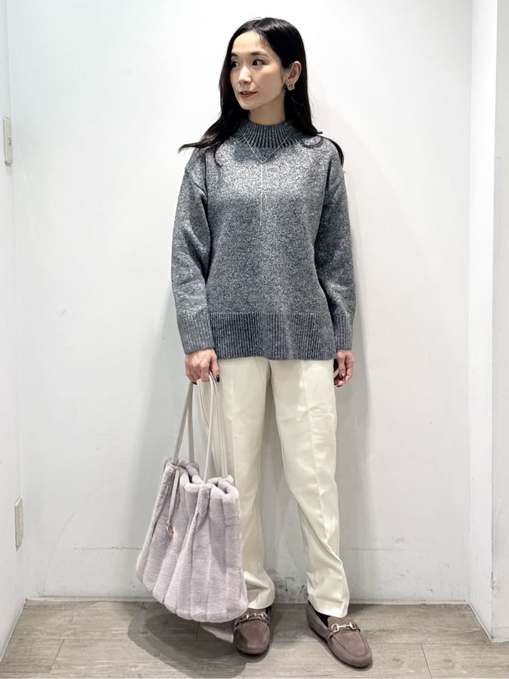 yuicciさんの「OPAQUE.CLIP｜ウォームタッチ テーパードパンツ【洗濯機洗OK／ストレッチ】」を使ったコーディネート