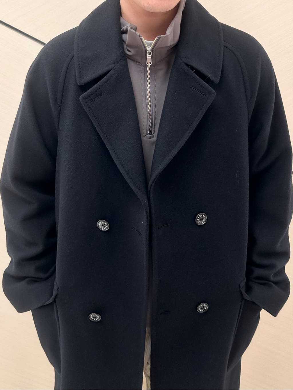 千葉亮太さんの「DRESSTERIOR｜コーデュロイパンツ」を使ったコーディネート