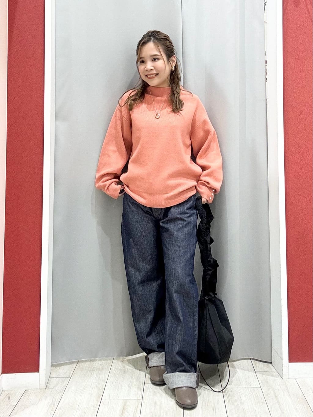 shioさんの「SHOO･LA･RUE｜【毛玉になりにくい/洗濯機可/S-LL】お袖パールの上品ニット」を使ったコーディネート