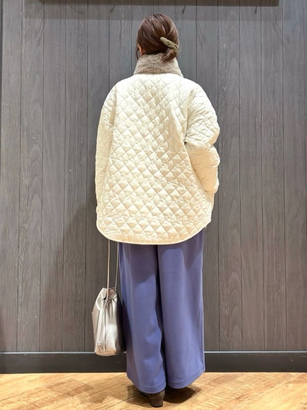 meiさんの「SHOO･LA･RUE｜【S-LL】大人上品な レトロフラワーニット」を使ったコーディネート