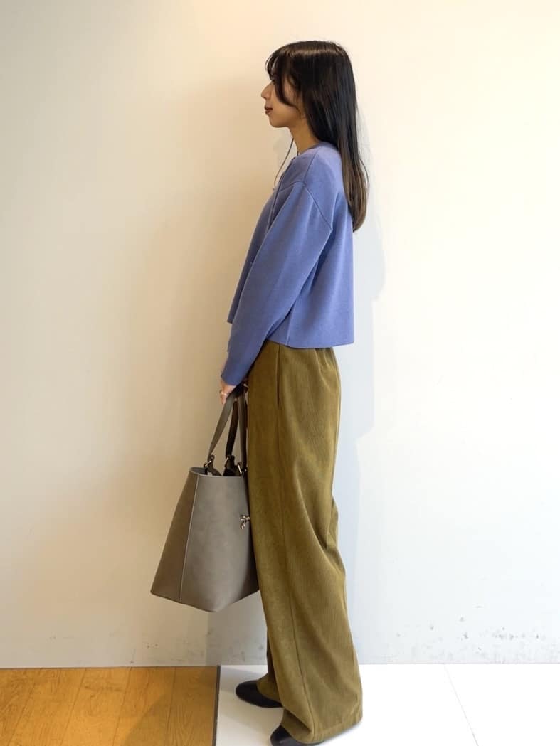 cotaniさんの「grove｜コーデュロイワイドパンツ」を使ったコーディネート