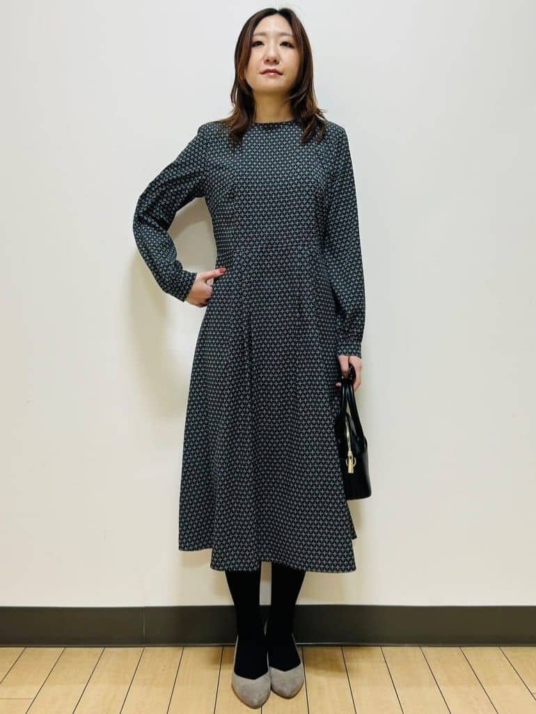 miiiさんの「Reflect｜【通勤/お出かけ◎】ジオメプリントクラシカルワンピース」を使ったコーディネート