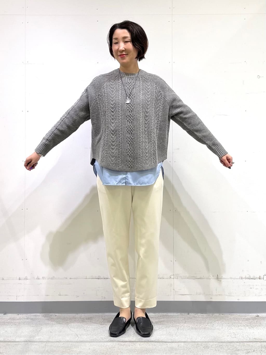 yuriさんの「INDIVI｜【コットン】シャツ切り替えカットソー」を使ったコーディネート