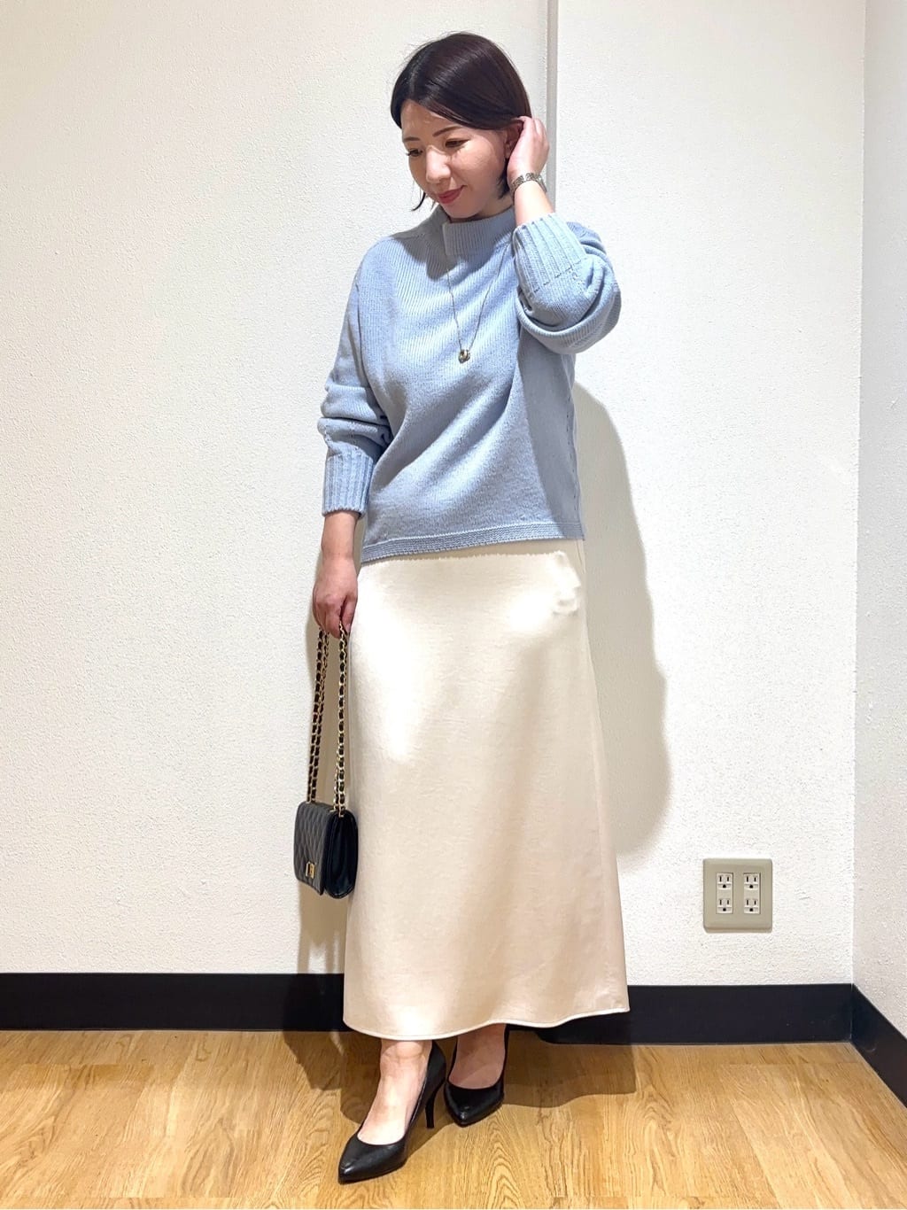 MIKIKOさんの「UNTITLED｜【着回しが効く／オンオフアウター】ウールショートコート」を使ったコーディネート
