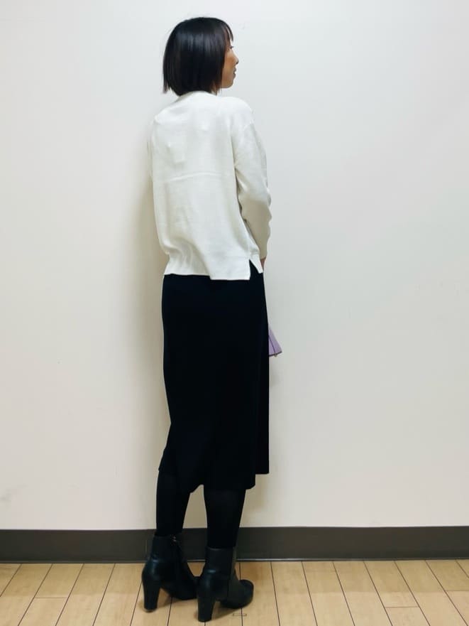 Riiさんの「Reflect｜【すっきりシルエット／通勤におすすめ◎】キレイめジャージタイトスカート」を使ったコーディネート