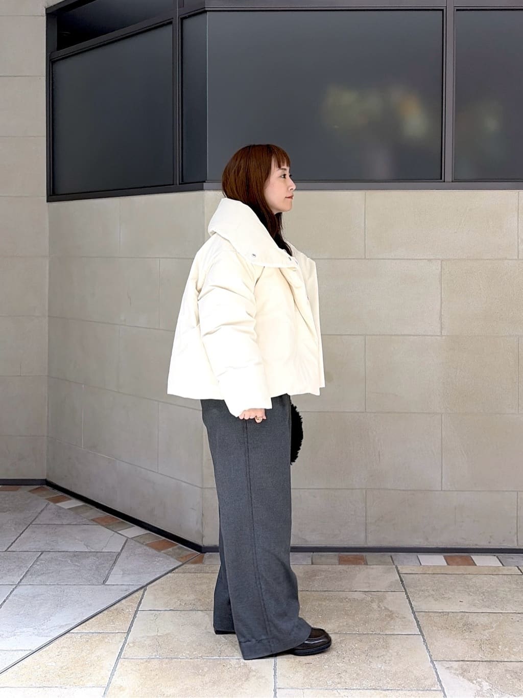 よねさんの「INDIVI｜Comfy SET UP｜イージーストレートスラックス【セットアップ対応／通勤／カセット服】」を使ったコーディネート