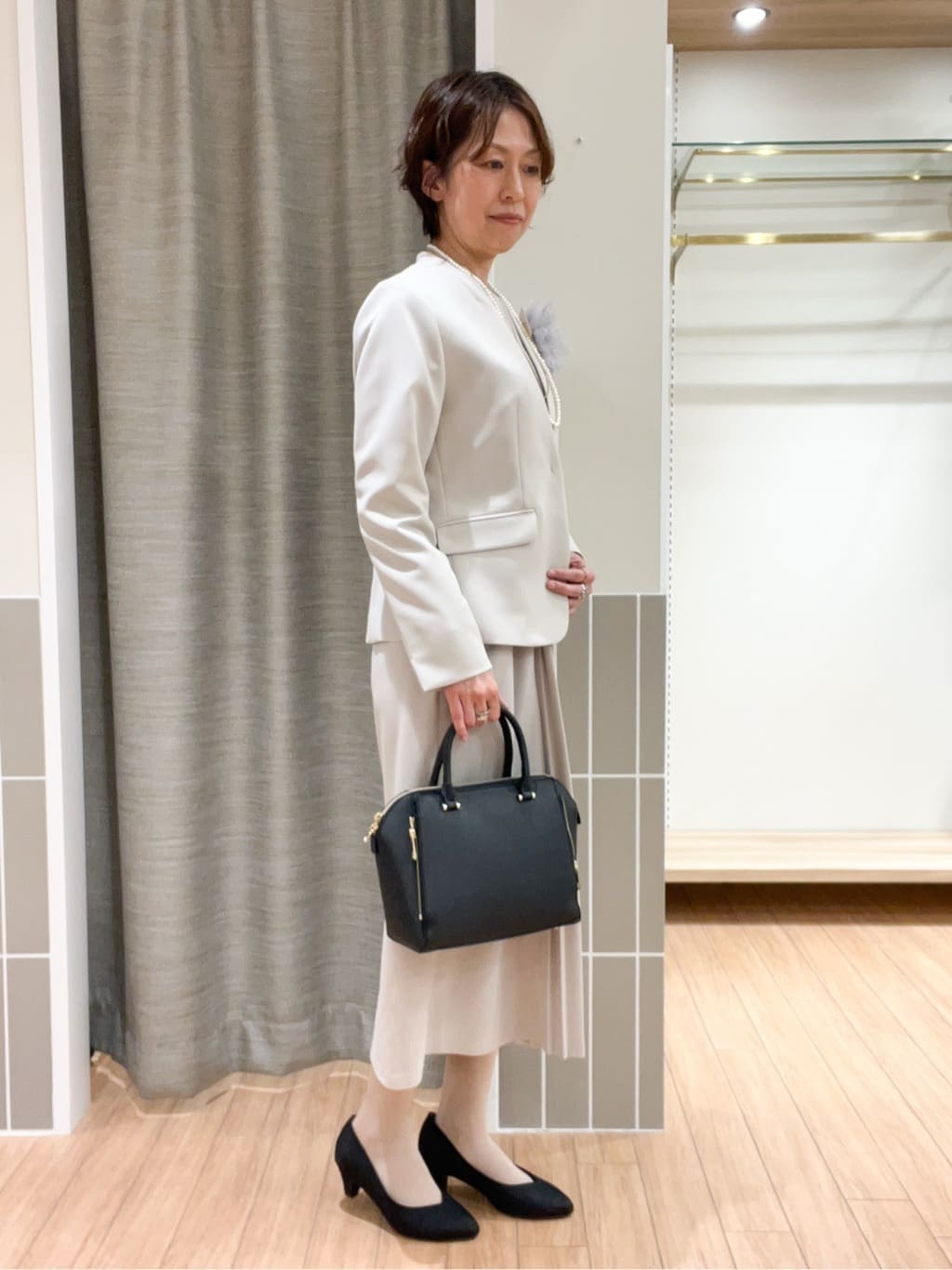 ヨッコさんの「grove｜【マシンウォッシュ／防シワ/SS-3L】ストレッチノーカラージャケット」を使ったコーディネート