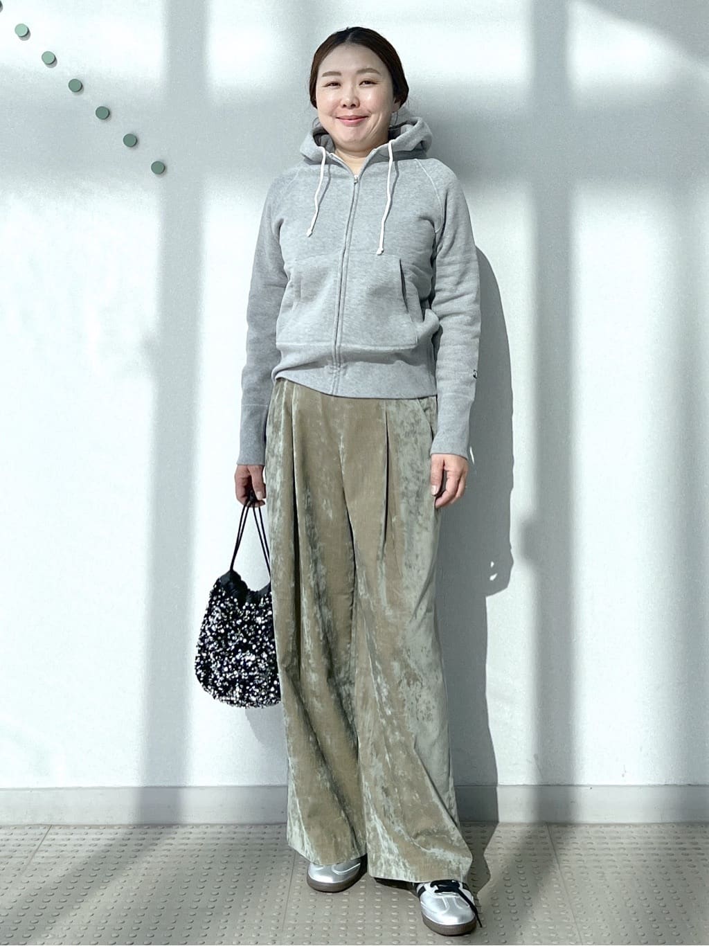 Soeさんの「DRESSTERIOR｜デキシー吊裏毛ジップアップパーカ」を使ったコーディネート