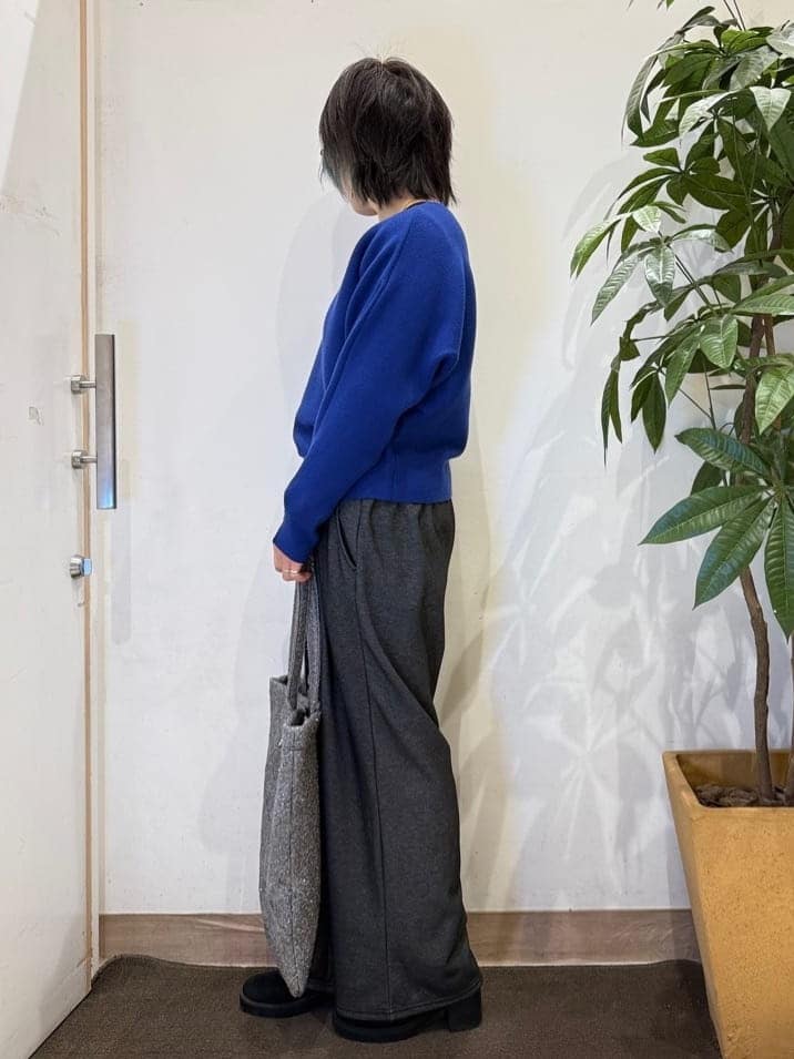 misakiさんの「SHOO･LA･RUE｜【高レビュー】デニム見え 裏起毛ワイドパンツ」を使ったコーディネート