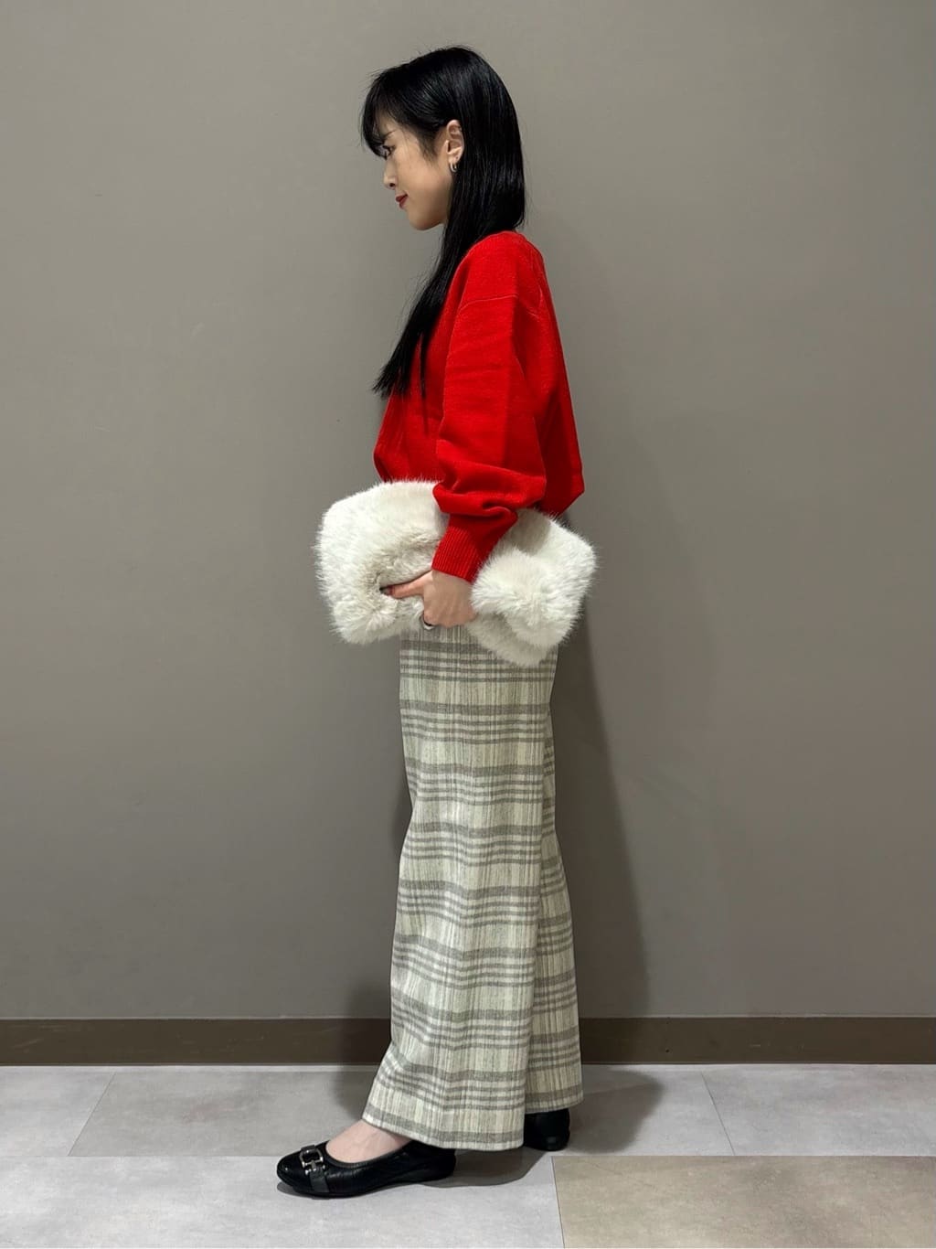 KEIKOさんの「INDIVI｜【名品／撥水／抗菌防臭】ショート丈リサイクルダウンコート」を使ったコーディネート