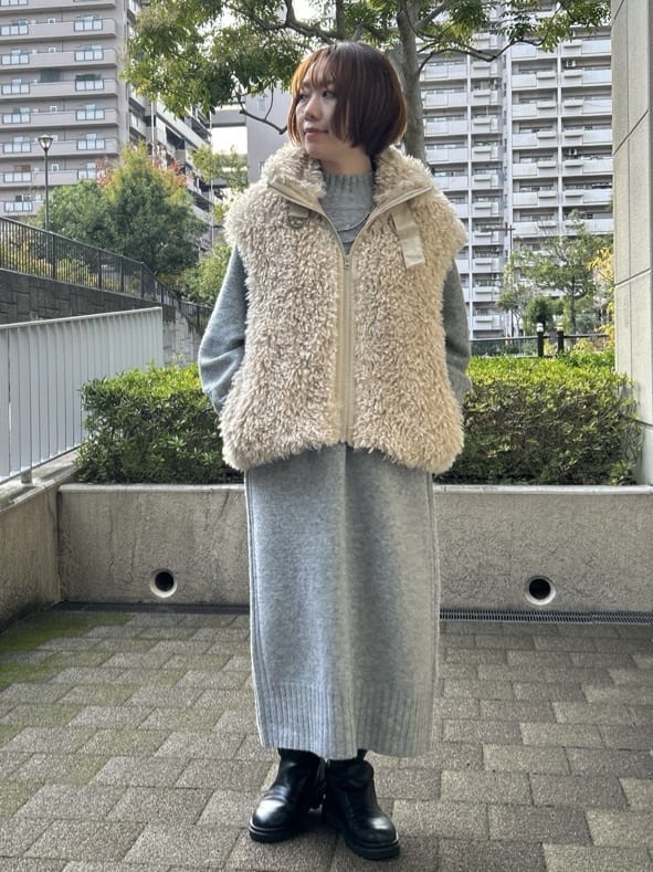 ga_riさんの「THE SHOP TK｜プラスするだけでこなれ見え ボアベスト」を使ったコーディネート