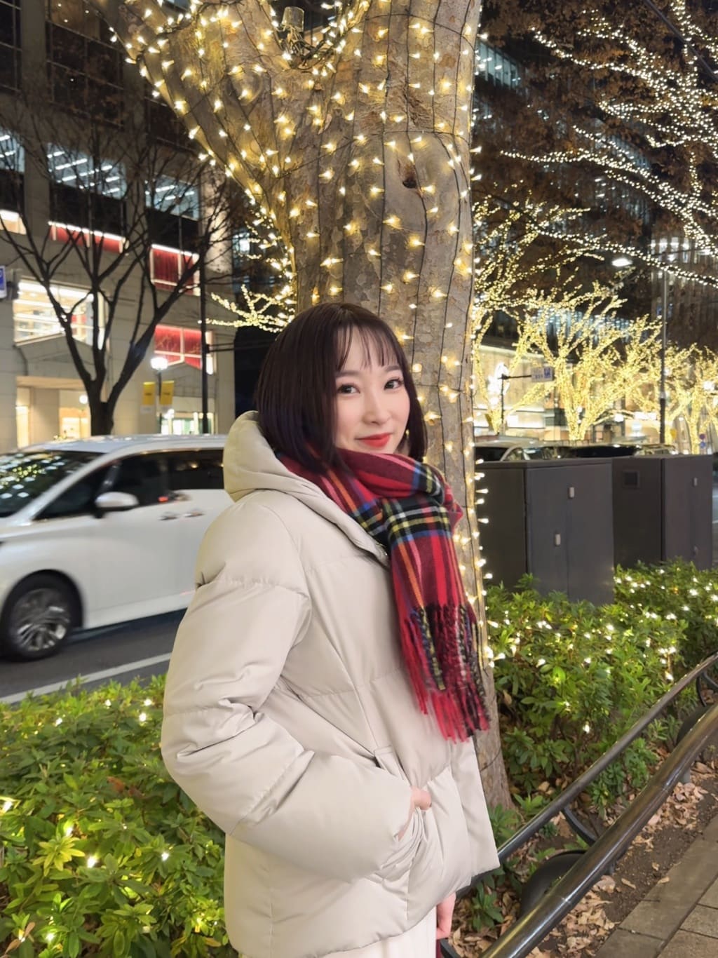 𝐜𝐡𝐢𝐤𝐚さんの「SHOO･LA･RUE｜【撥水/洗える】ショートフーディーダウン」を使ったコーディネート
