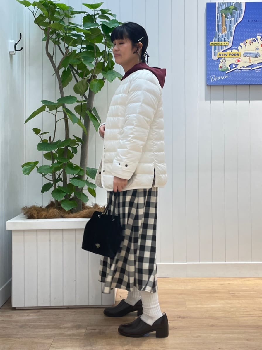mikaさんの「Dessin｜【撥水・2WAY】ミュラーダウンコートミドル丈」を使ったコーディネート