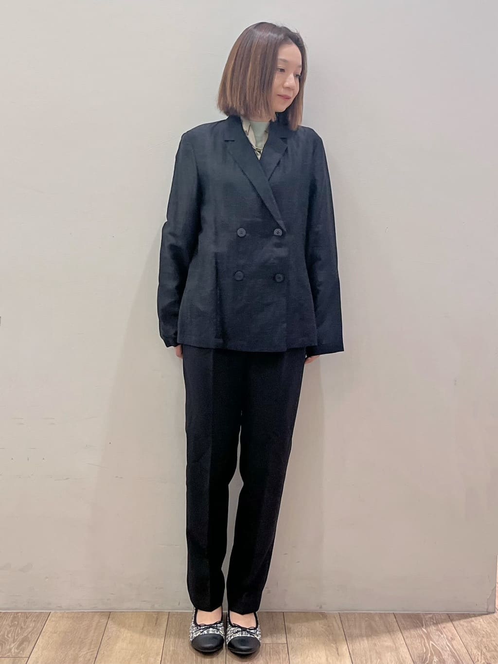 kcさんの「OPAQUE.CLIP｜麻調シアーダブルブレストテーラードジャケット【洗濯機洗い可】」を使ったコーディネート