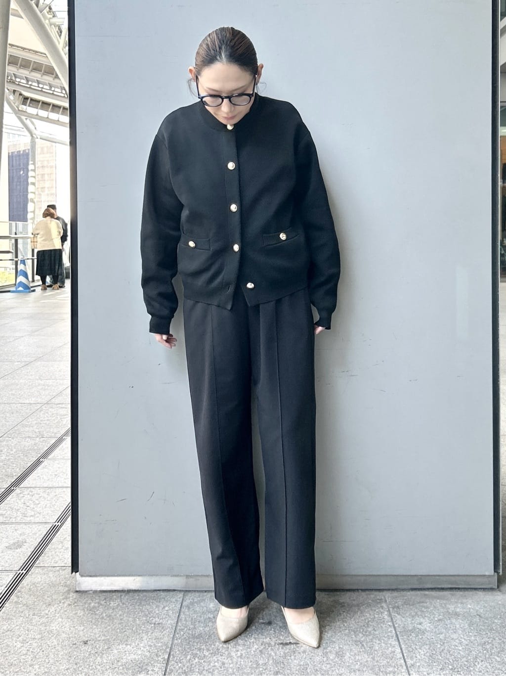 machikoさんの「ESPERANZA｜【12時間パンプス】約8.5cm／ラメ素材　歩きやすくて疲れにくい」を使ったコーディネート