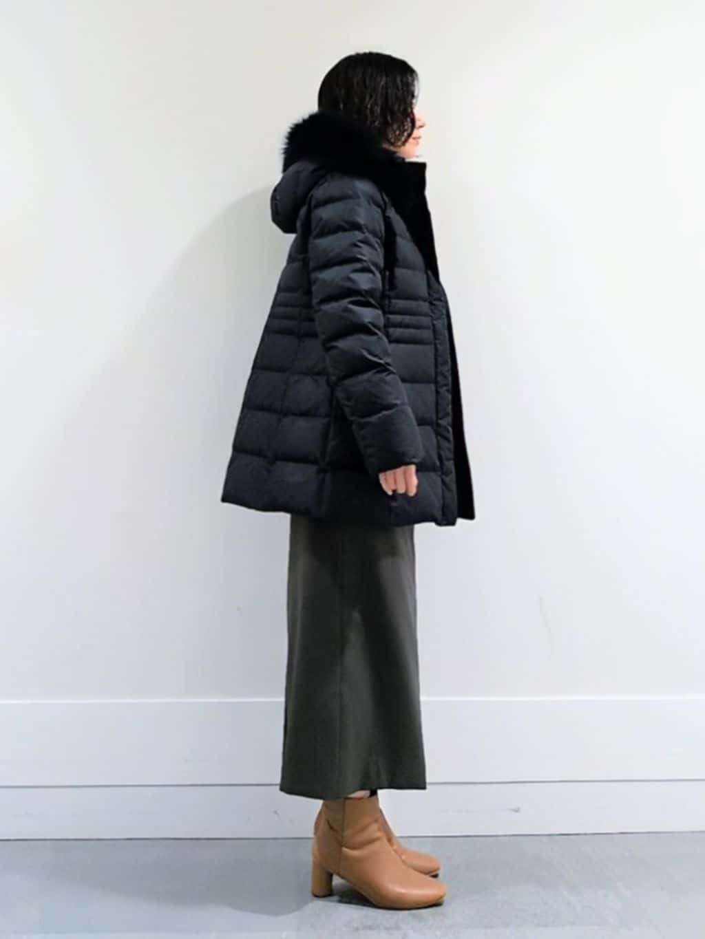 ミズタさんの「UNTITLED｜【はっ水機能/フード取り外し可】ミディダウンコート」を使ったコーディネート