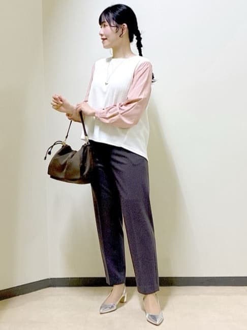  beni_gingerさんの「Reflect｜【チェーン長さ調節可】リーフパーツ&times;淡水パールネックレス」を使ったコーディネート