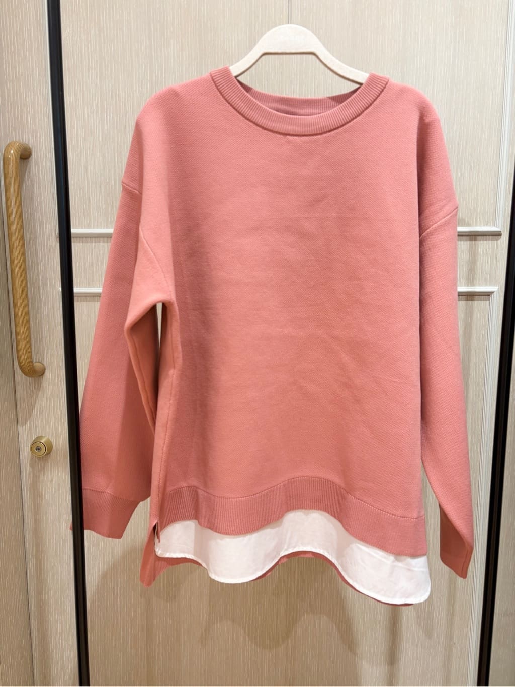 まるよOTさんの「SHOO･LA･RUE｜【高レビュー/洗濯機可/S-LL】さらに軽くなった スポンディッシュ裾フェイクトップス」を使ったコーディネート