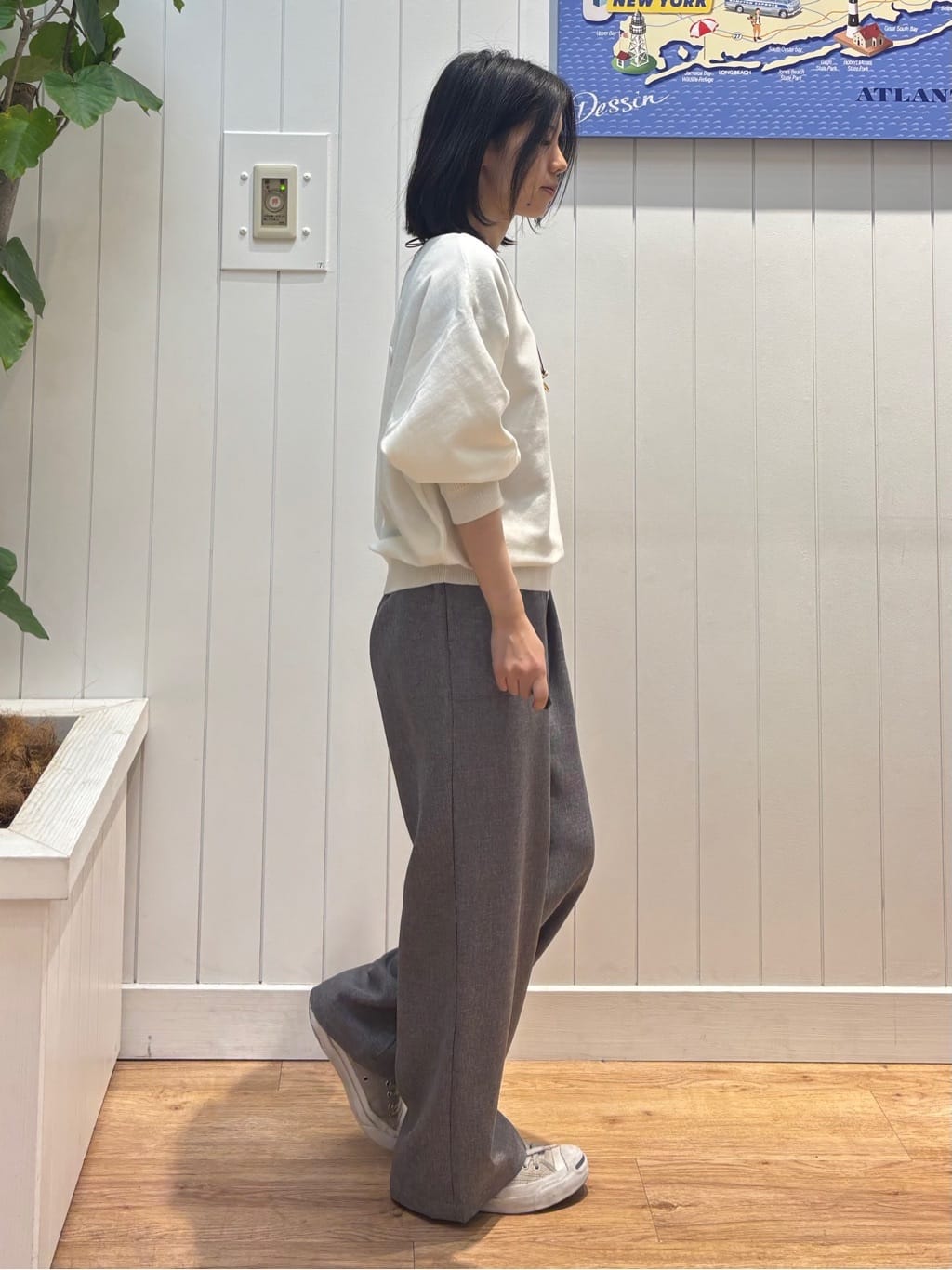 OKADAさんの「Dessin｜【洗える】ウールブレンド後ろボタンニット」を使ったコーディネート