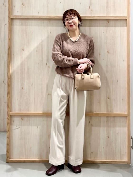 nakoさんの「THE SHOP TK｜【華やかで柔らか】ふわふわフェザーニット/洗える・前後2WAY」を使ったコーディネート
