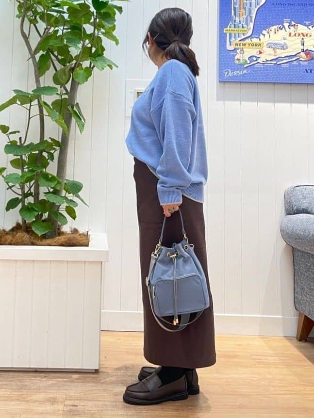 msatoさんの「Dessin｜【洗える】ペイント風刺繍入り配色ラインニット」を使ったコーディネート