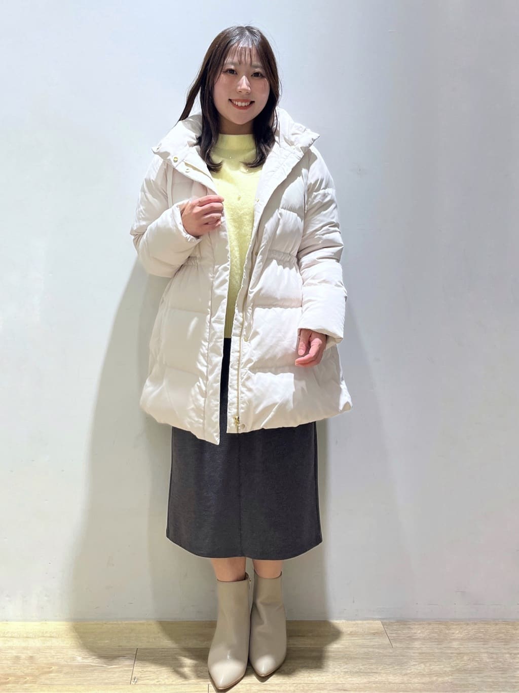 さやかさんの「index｜KAWADAダウンドロストミドルコート【撥水／洗濯機OK／2WAY／静電気防止裏地】《XS～3L》」を使ったコーディネート