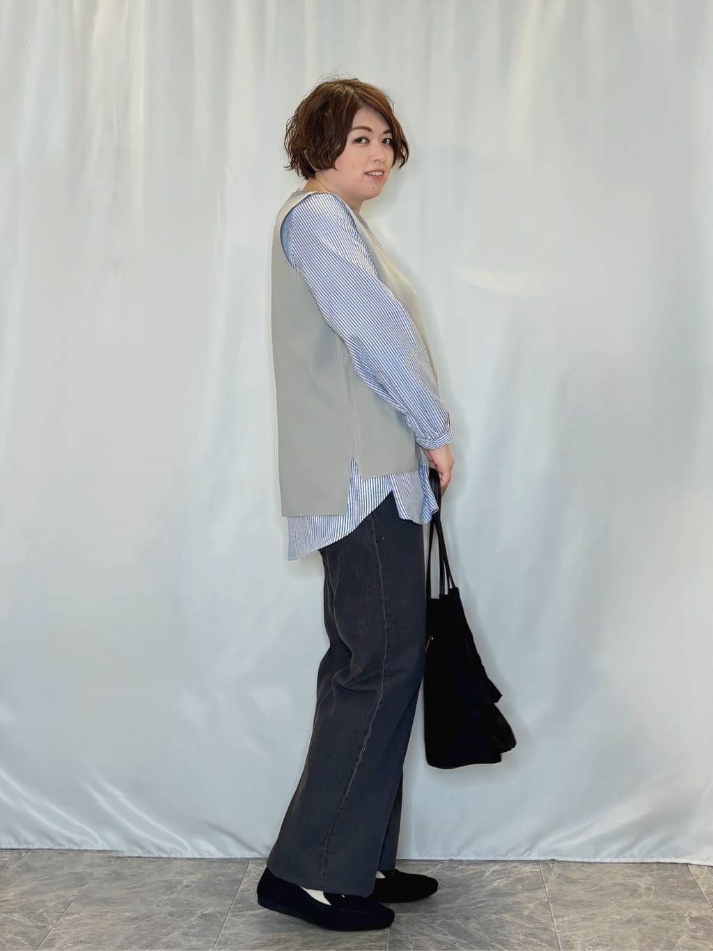 たみさんの「SHOO･LA･RUE｜【SHOO・LA・RUE DENIM/SS-LL】程よい厚みの ストレートデニムパンツ（10.5オン」を使ったコーディネート