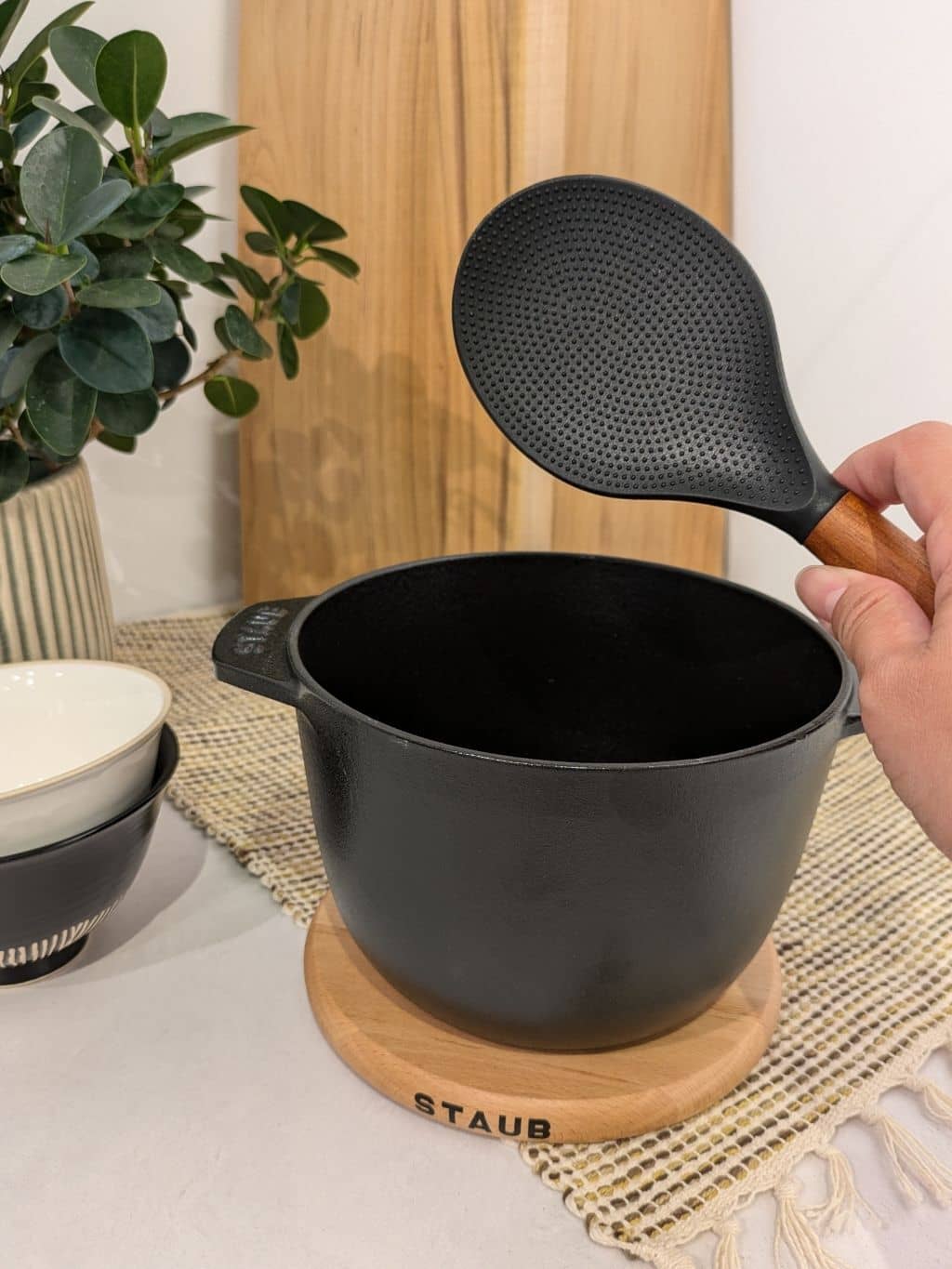 ユッコさんの「212 KITCHEN STORE｜Luxe Gohan BK set ＜STAUB  ストウブ＞」を使ったコーディネート