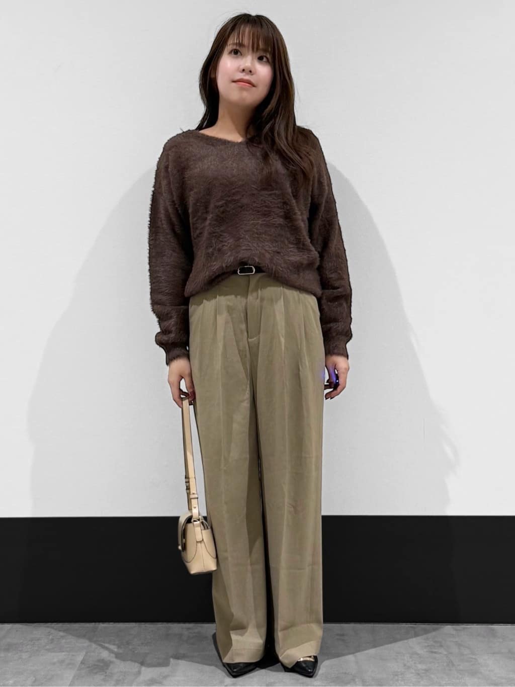 macchaさんの「THE SHOP TK｜【きれいめもカジュアルもお任せ】2タックワイドパンツ【セットアップ可】」を使ったコーディネート