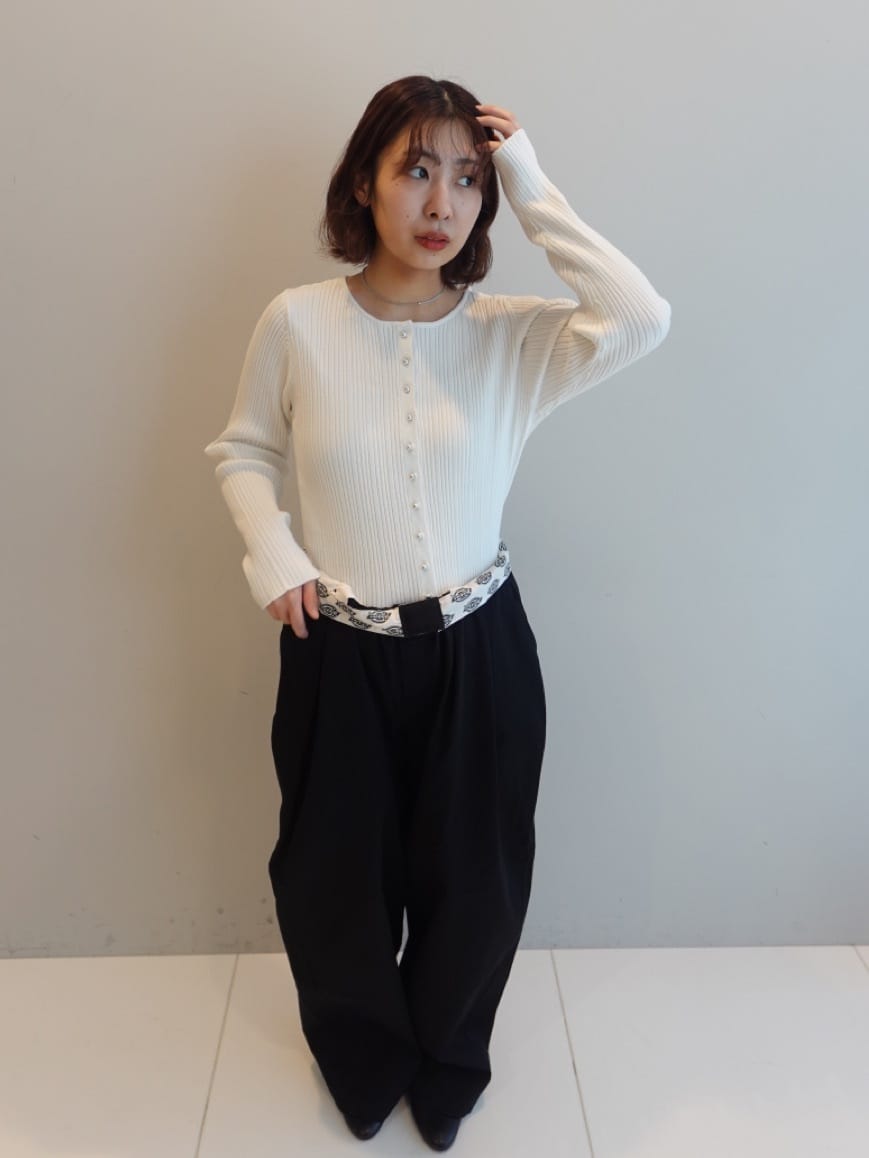 abeさんの「tk.TAKEO KIKUCHI｜【別注】Dickies バギーシルエットパンツ」を使ったコーディネート