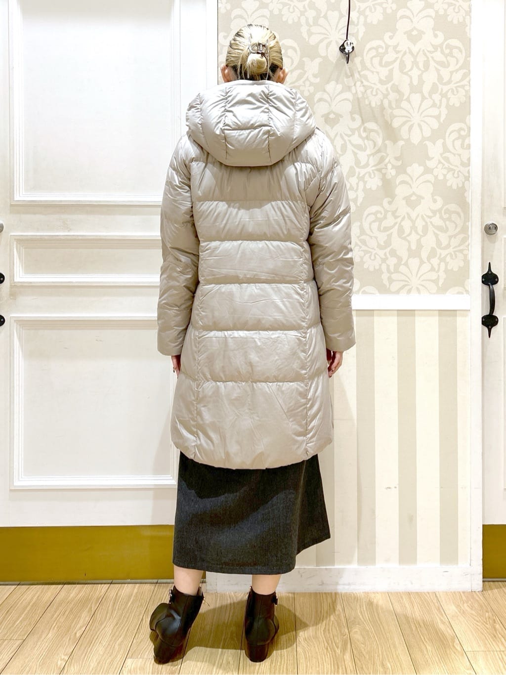 望 愛さんの「grove｜【名品アウター/800FP・多機能】つつまれダウンロング」を使ったコーディネート