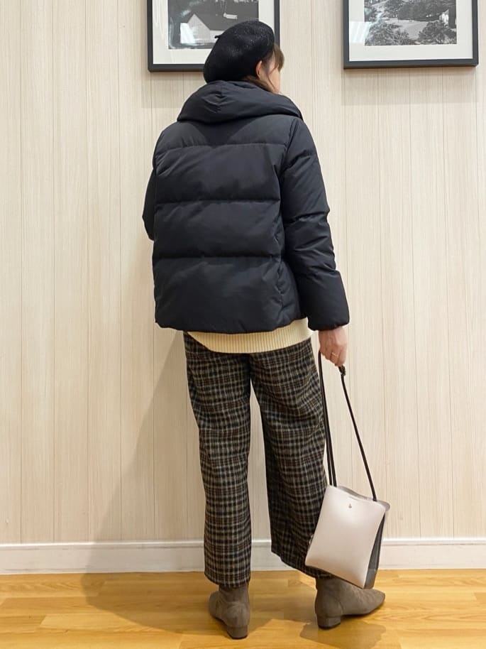 natsuさんの「SHOO･LA･RUE｜【撥水/洗える】ショートフーディーダウン」を使ったコーディネート
