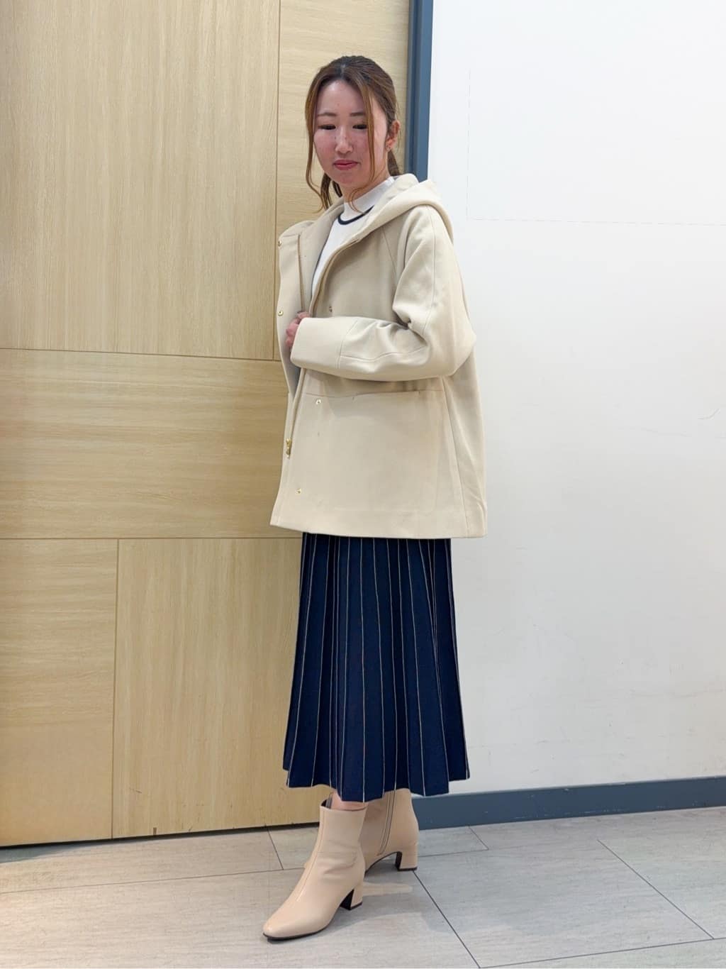 nanaさんの「grove｜バイカラーハイネックニット」を使ったコーディネート