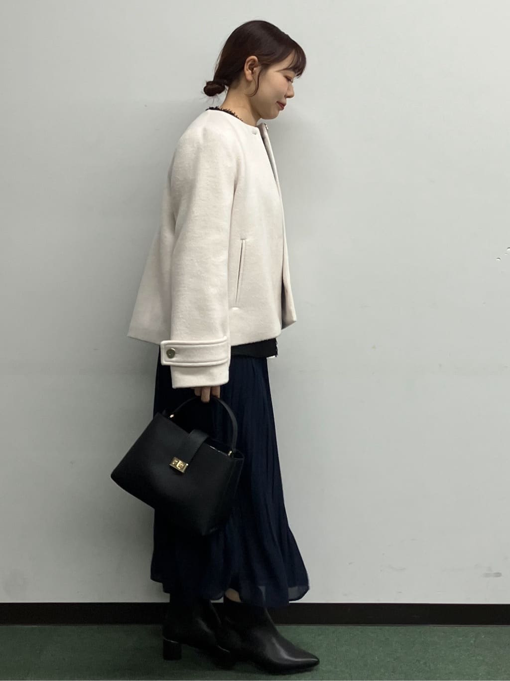 MAYUKIさんの「index｜ノーカラーショートコート」を使ったコーディネート