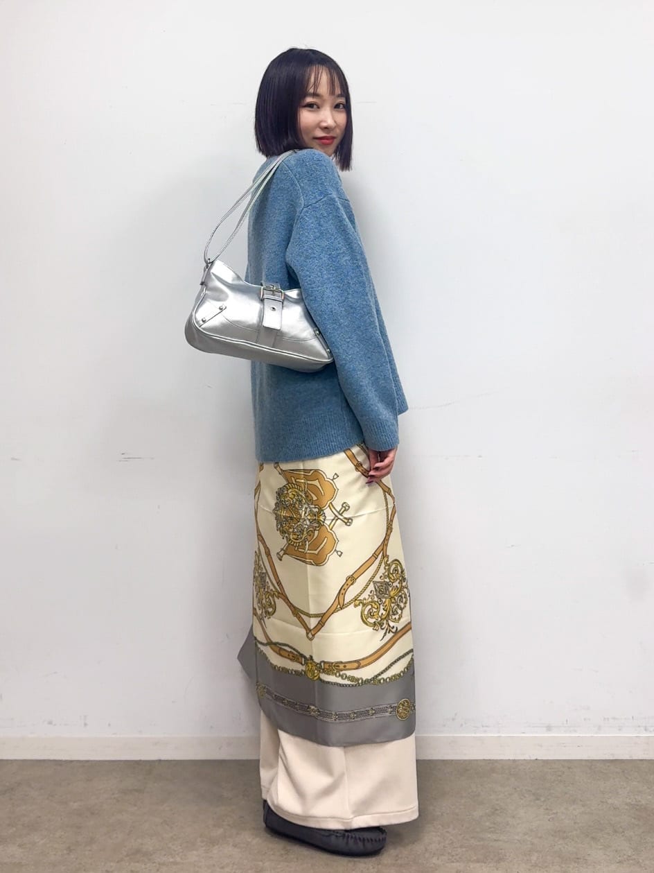 𝐜𝐡𝐢𝐤𝐚さんの「SHOO･LA･RUE｜【着丈選べる/きっと虜になる】あったかもちもち ワイドパンツ」を使ったコーディネート