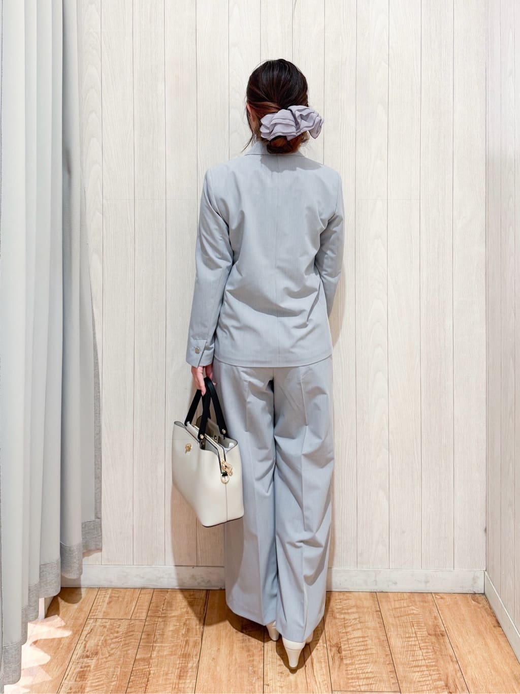 愛さんの「SHOO･LA･RUE｜【セットアップ可/S-LL/洗濯機可】マニッシュに決まる ダブルブレストジャケット」を使ったコーディネート