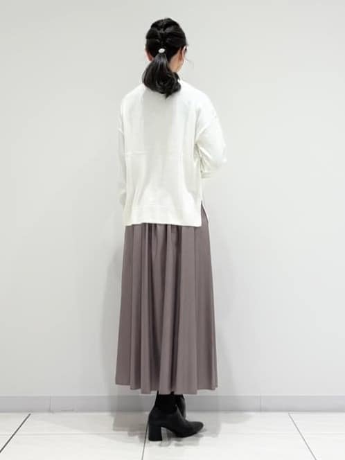 kayoさんの「INDIVI｜【洗える／カシミヤ混】ボトルネック ドルマンスリーブニット」を使ったコーディネート