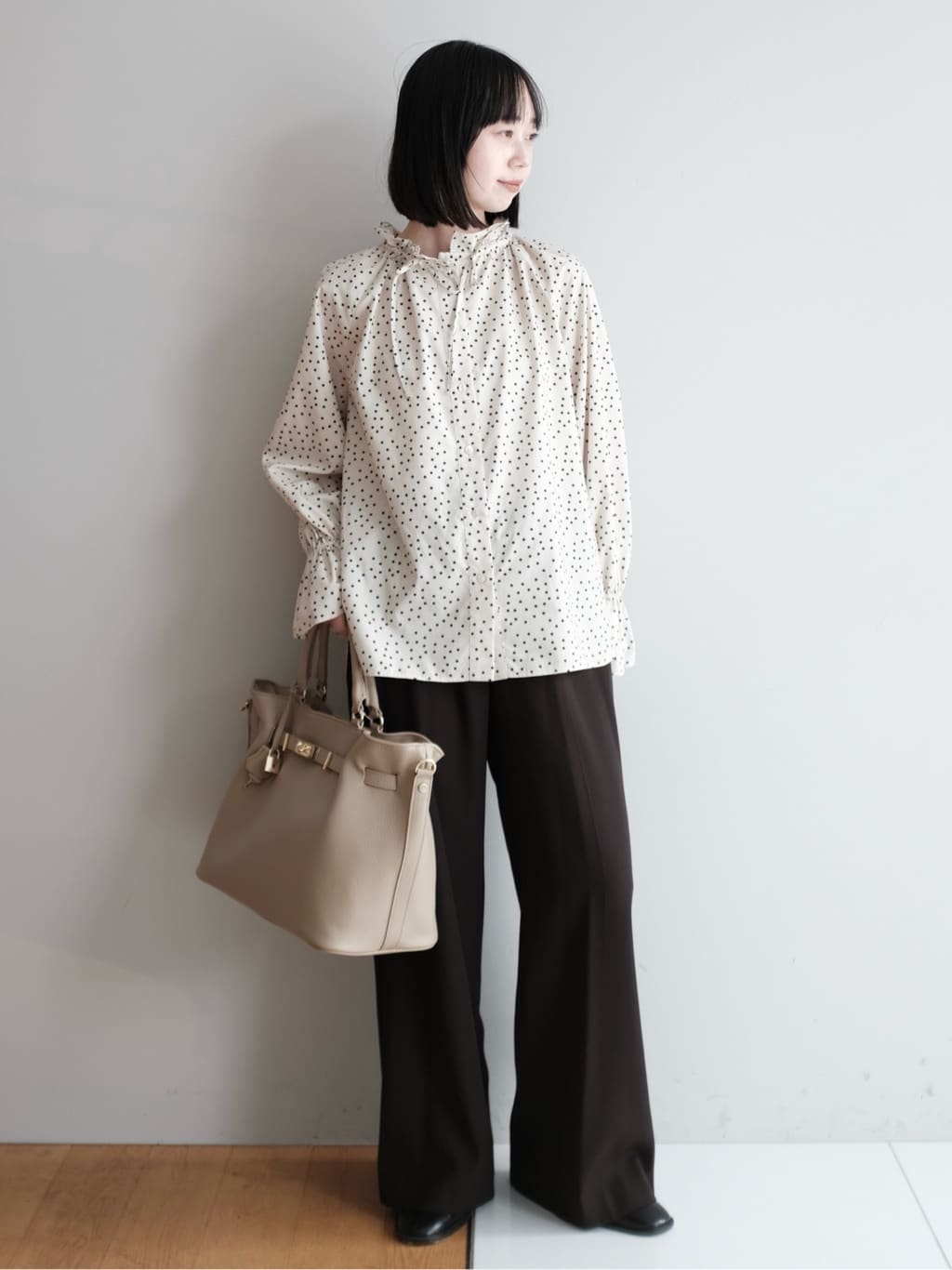 Kishimotoさんの「DRESSTERIOR｜◆ショートブーツ」を使ったコーディネート