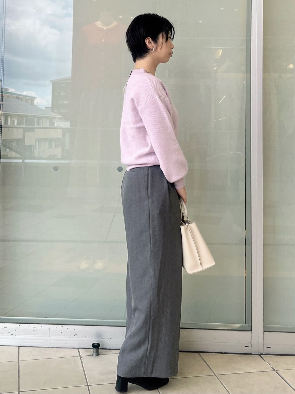 yo-koさんの「OPAQUE.CLIP｜ヘリンボーンタックワイドパンツ【洗濯機OK】」を使ったコーディネート