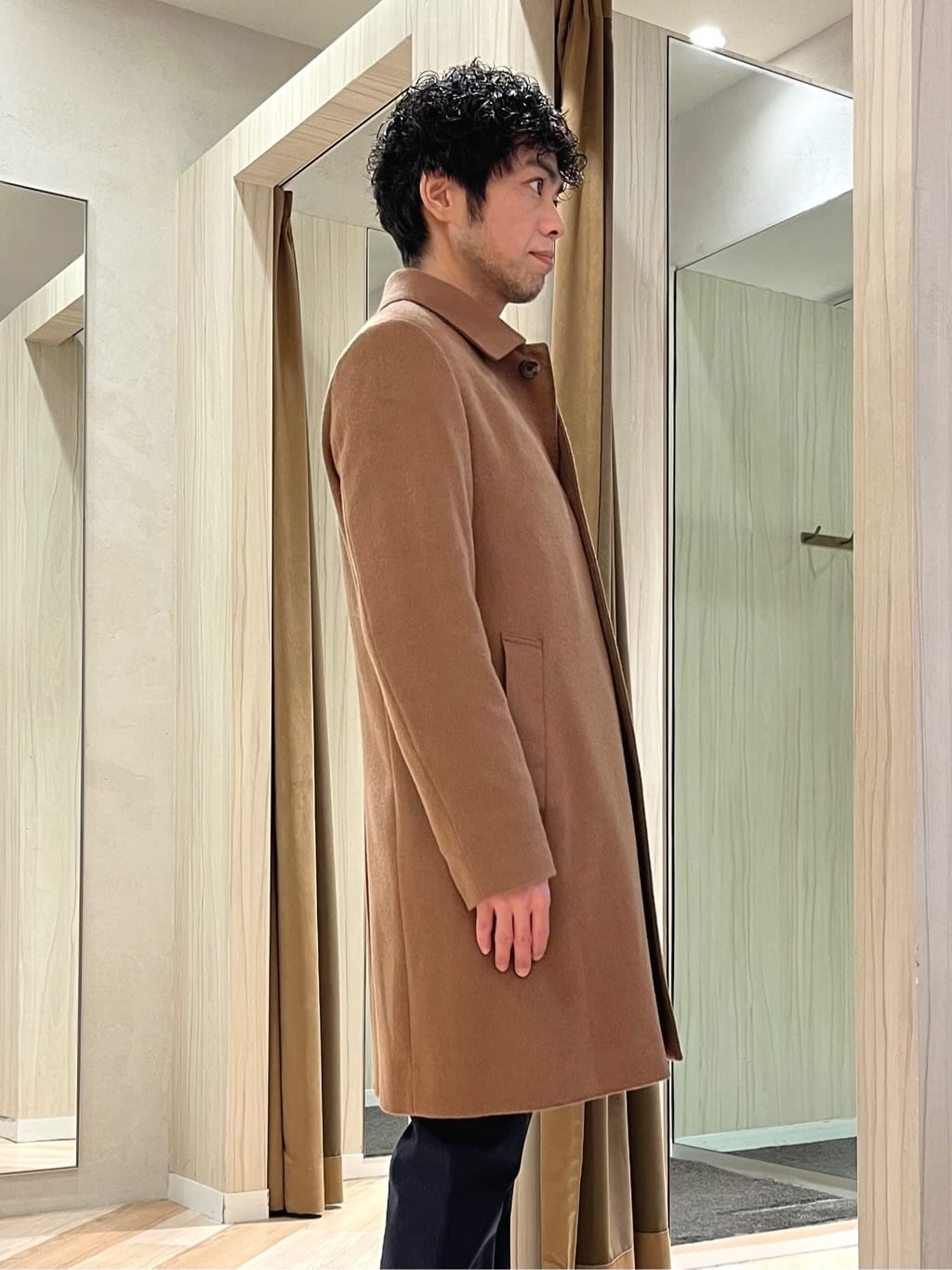 URAさんの「TAKEO KIKUCHI｜カシミヤブレンド ビーバー調ステンカラーコート」を使ったコーディネート