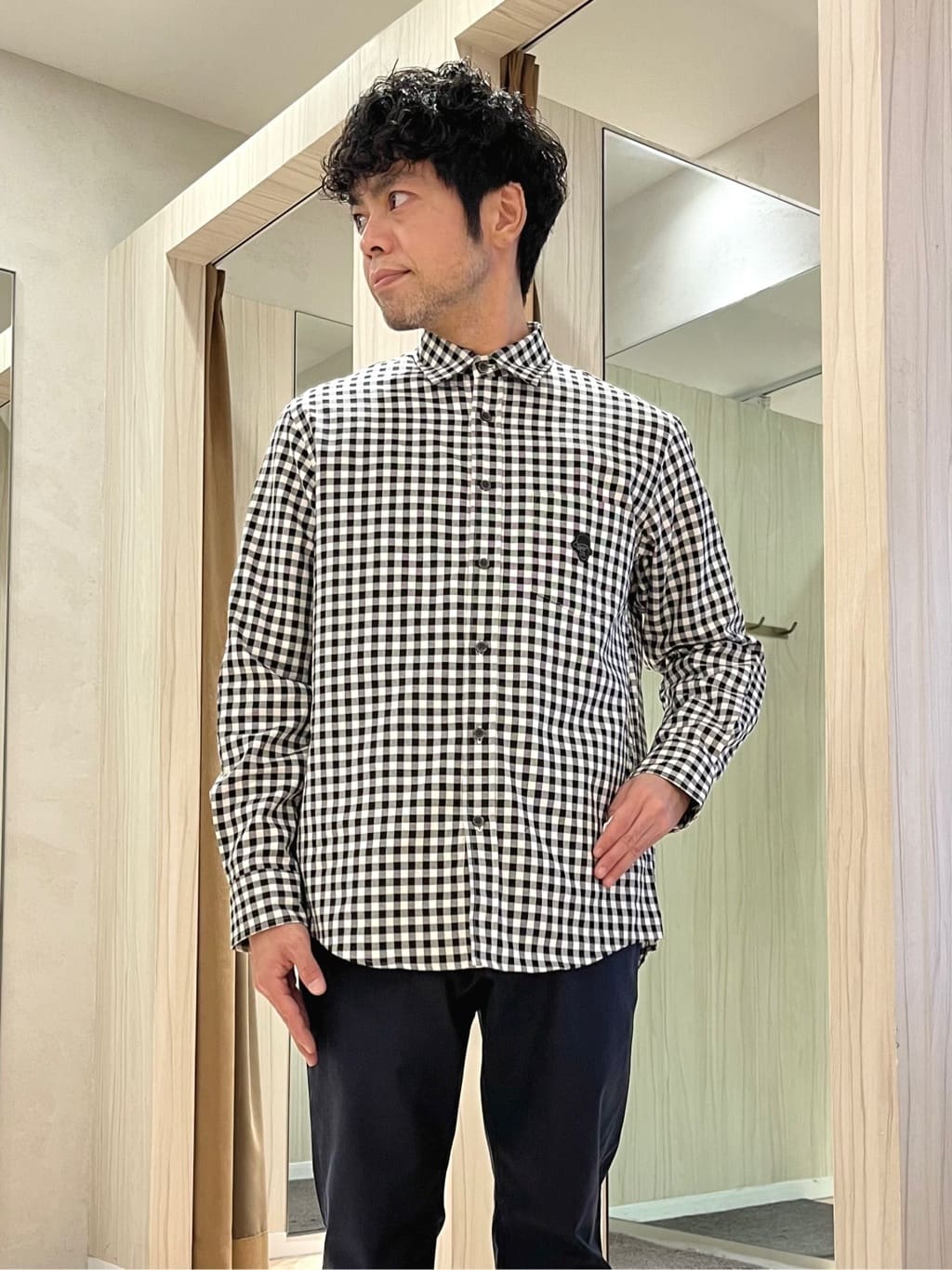 URAさんの「TAKEO KIKUCHI｜【JUST ONE LAYER】ダウンファブリックZIPパーカー」を使ったコーディネート