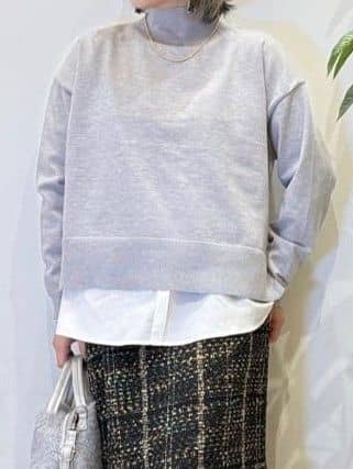 misakiさんの「SHOO･LA･RUE｜【2点セット/洗濯機可/S-LL】着回しがきく もちもちハイネックニット+裾シャツインナー」を使ったコーディネート