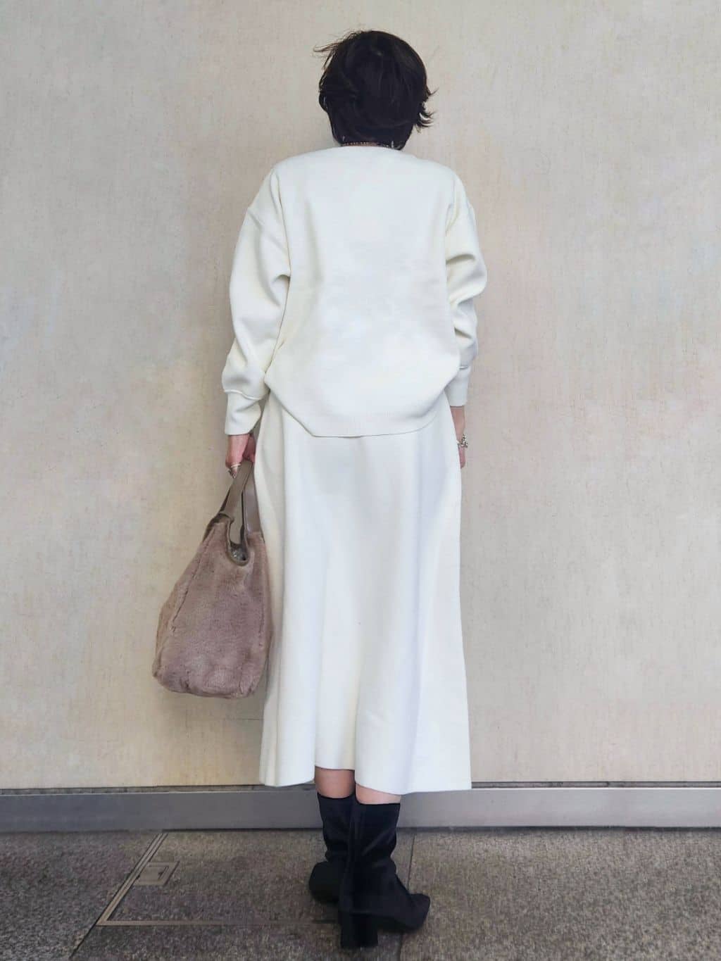 milkyさんの「OPAQUE.CLIP｜カシミヤブレンドウールミドルピーコート」を使ったコーディネート