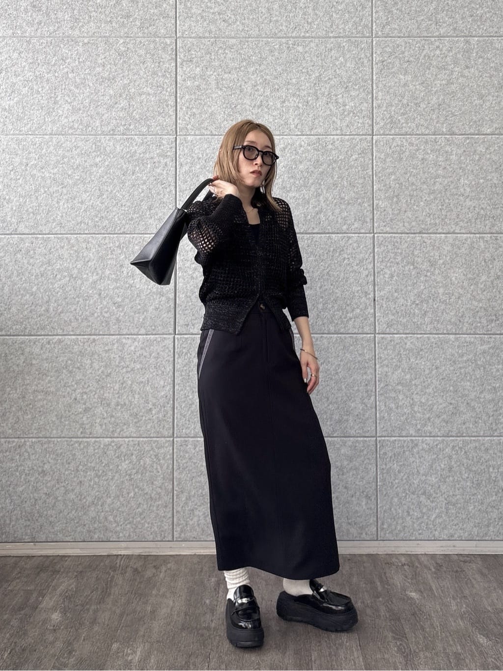 kotakiさんの「INDIVI｜クルーネックメッシュカーディガン」を使ったコーディネート
